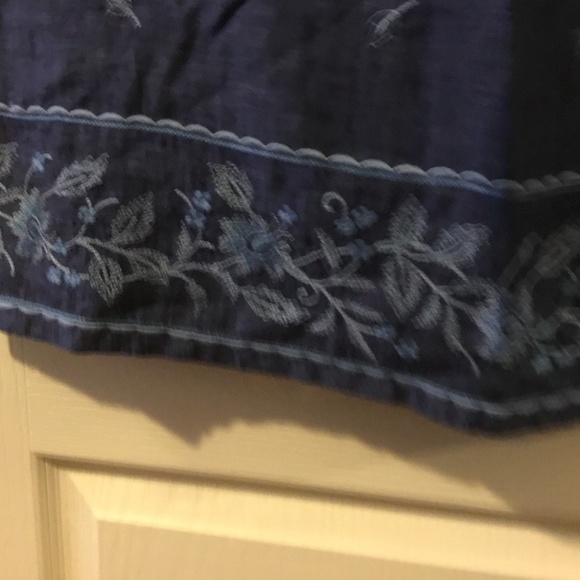 Ann Taylor embroidered linen skirt sz 4 - Picture 3 of 4